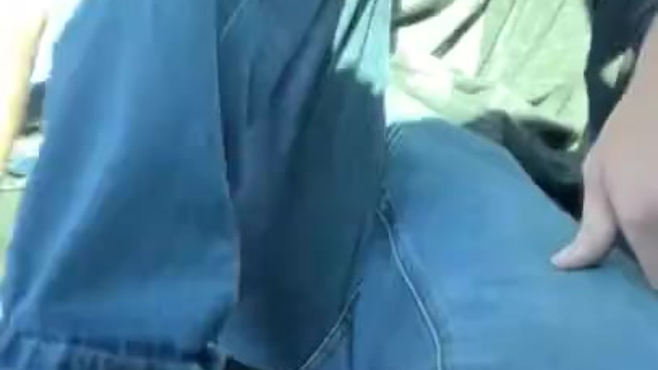 18 Jähriger junge spritzt ab und und säubert sein Sperma - Kostenloses Sex-Video - RedTube