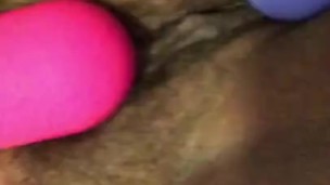 Play with my juicy squirting pussy!