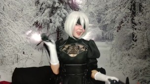 NieR Automata: Games with a whip