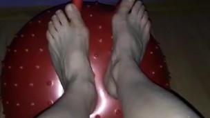 Sexy feet playin