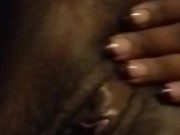 Fingering that pussy until it cums