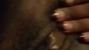 Fingering that pussy until it cums