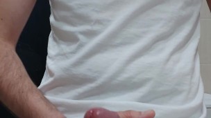 Moaning and cumming in the basin