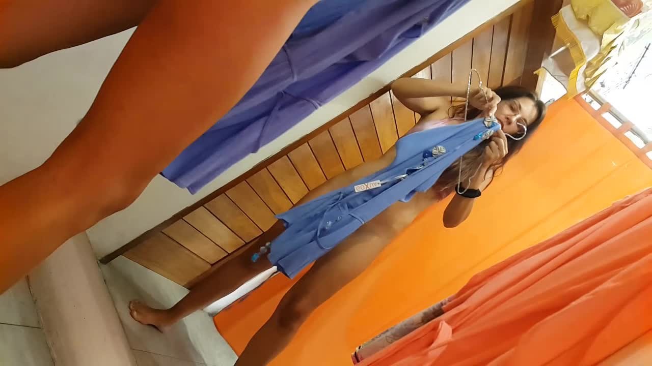 ショップ更衣室盗撮#買い物中にパンティーを公開しません - 無料セックスビデオ - RedTube
