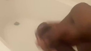 Jackin off with the shower on