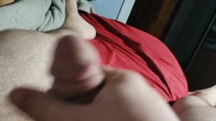 SOLO NERD MAN JACKS OFF TO PORN EATS OWN CREAM PIE