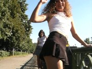 Девушки на улице провоцируют на еблю - Screenshot 14 of 16 - Pee Desperation