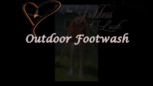 Redhead goth outdoor foot wash - TheGoddessOfLust