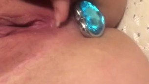Playing With Buttplug and Pussy
