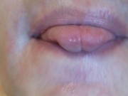 Cосу язык крупным планом. ASMR VIDEO - Screenshot 10 of 16 - Tongue Fetish