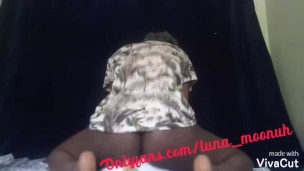 Wet ebony teen twerks on teddy
