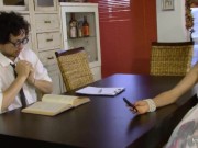 Scarlet e il Secchione Trailer Sfigato Nerd annusa piedi lecca piedi ITA 4/16