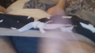 Stroking to amateur porn