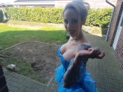 Auch Prinzessinen müssen mal abpissen! natursekt deutsch 1/16