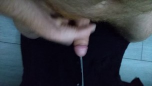 Jerking off with huge cumshot