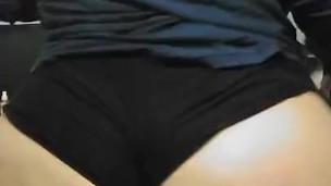 Bouncy booty