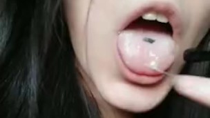 Giantess eat a tiny