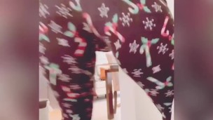 Twerk curvy blonde 