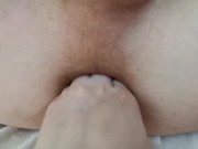 ДЕВУШКА РАЗБУДИЛА ПАРНЯ ФИСТИНГОМ И ДОВЕЛА ДО ОРГАЗМА 6/16