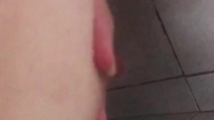 Duchándome y tocándome rico las tetas