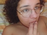 ME MASTURBO CON MI NUEVO CONSOLADOR PERO PREFIERO UNA POLLA REAL 15/16