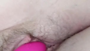 Loud gushing squirt from fuck toy 