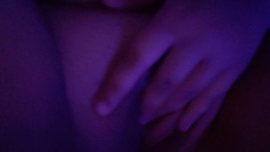 Bbw plays with pussy
