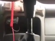 Мастурбирование вагины с помощью автомобильной ручки переключения передач - Screenshot 1 of 16 - HD