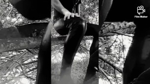 #Výstřik v sexy #overal na #veřejnosti 