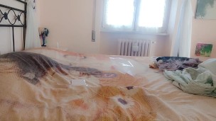 splendida roscia alla prese col tuo micro pene