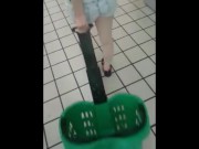 troia abbordata al supermercato 1/16