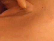 Clit rubbing til I cum
