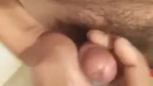 Casado masturbándose 