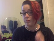 Shaved head fetish girl shaves her own head 10/16