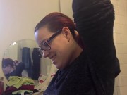 Shaved head fetish girl shaves her own head 5/16