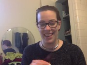 Shaved head fetish girl shaves her own head 6/16