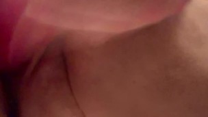 BBW SQUIRTS FOR THE FIRST TIME EVER 
