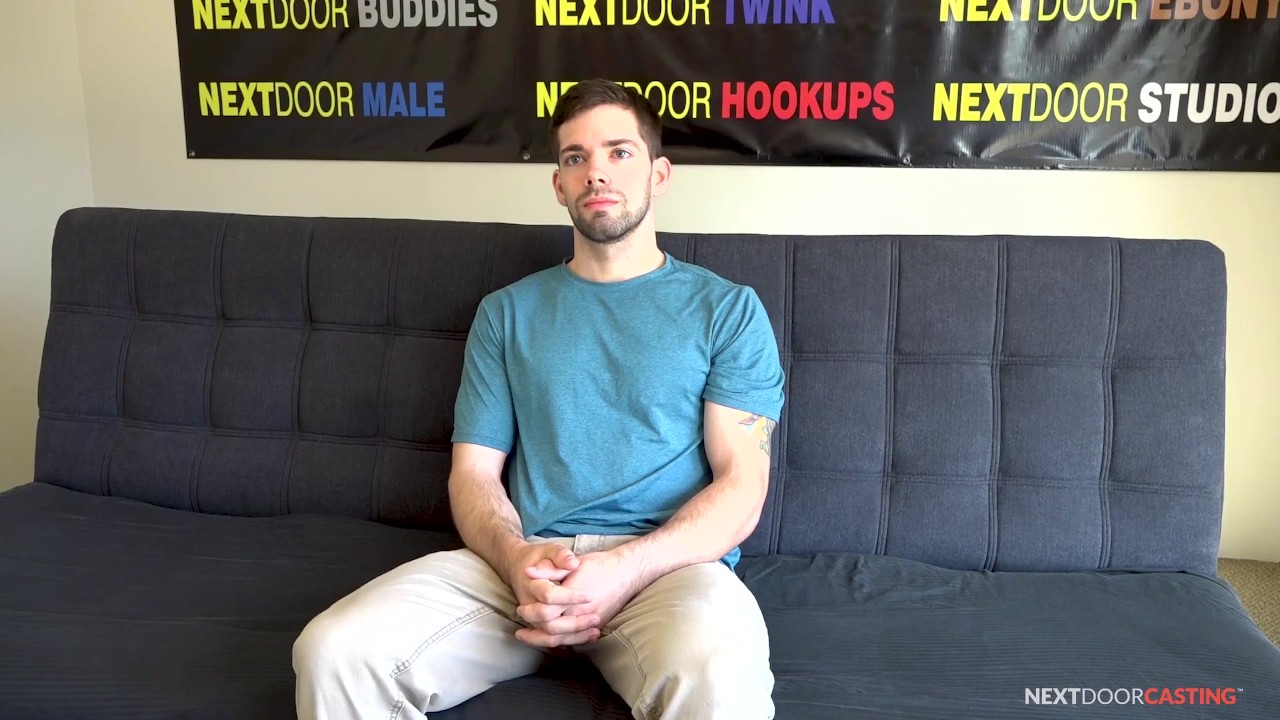 NextDoorCasting - Nervous Straight Guy's First Blowjob From A Man - Video di sesso gratis - RedTube