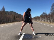 milf makes a big jet on the road 16/16