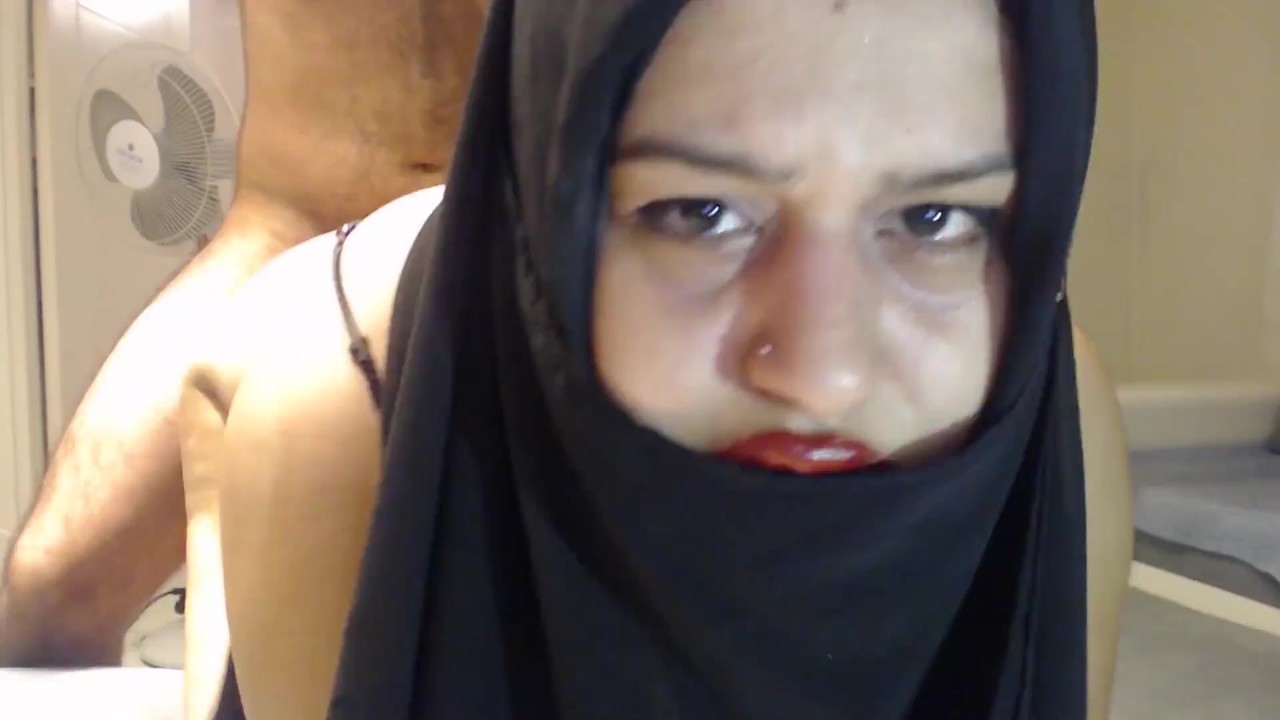 SURPRISE ANAL WITH MARRIED HIJAB WOMAN ! - Free Sex Video - RedTube