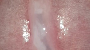 Close-up stream cum