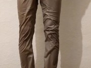 Guy Pissing Pants 3 Times 15/16