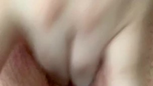 Sunday Juicy Pussy Fingering 