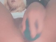 SQUIRTING Orgasm Under A Minute FIRST DILDO EXPERIENCE   8/16