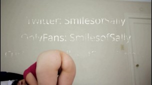 Tushy Tease! Short Shorts & Upskirt Fetish - Sally Smiles