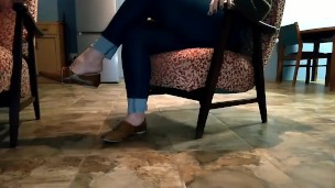 Sexy shoeplay in flats, no socks