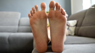 Rough soles skin on your request + doing a pedicure (feet, soles, fetish)