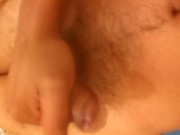 Masturbándome en el cuarto