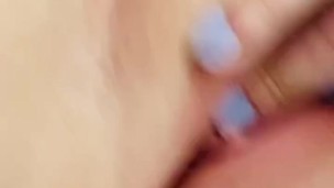 Amateur girl fingers wet pussy 