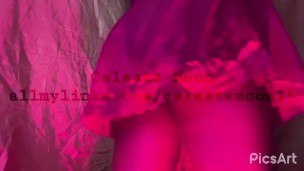 Party at Club Quarentine! see whats under my skirt